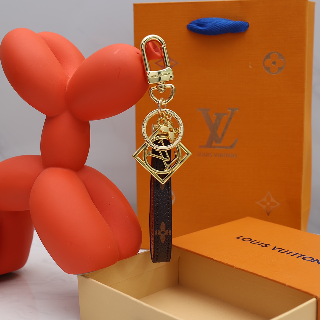 LV  DAUPHINE Keychain 钥匙