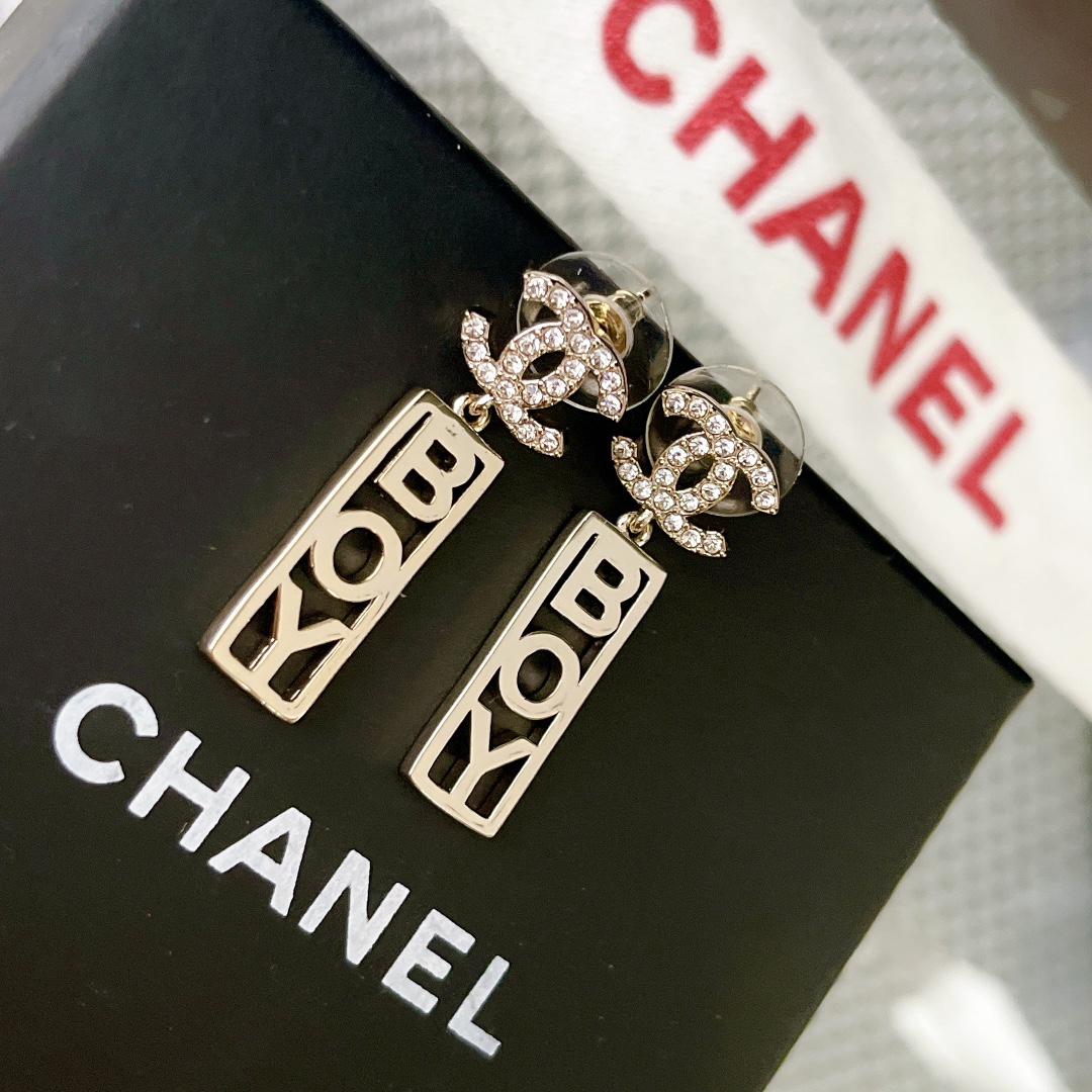 Chanel earrings 耳环