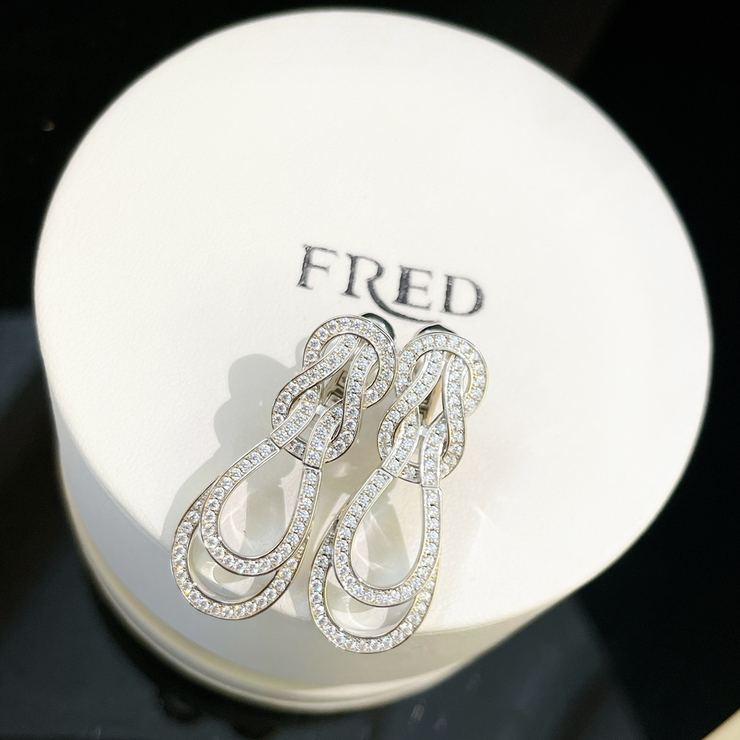 Fred earrings 耳环