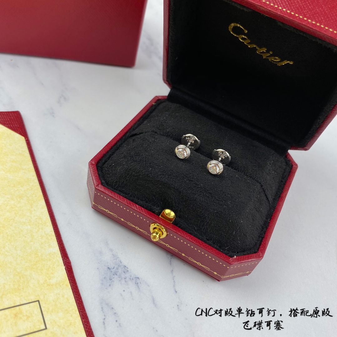 Cartier earrings 耳环