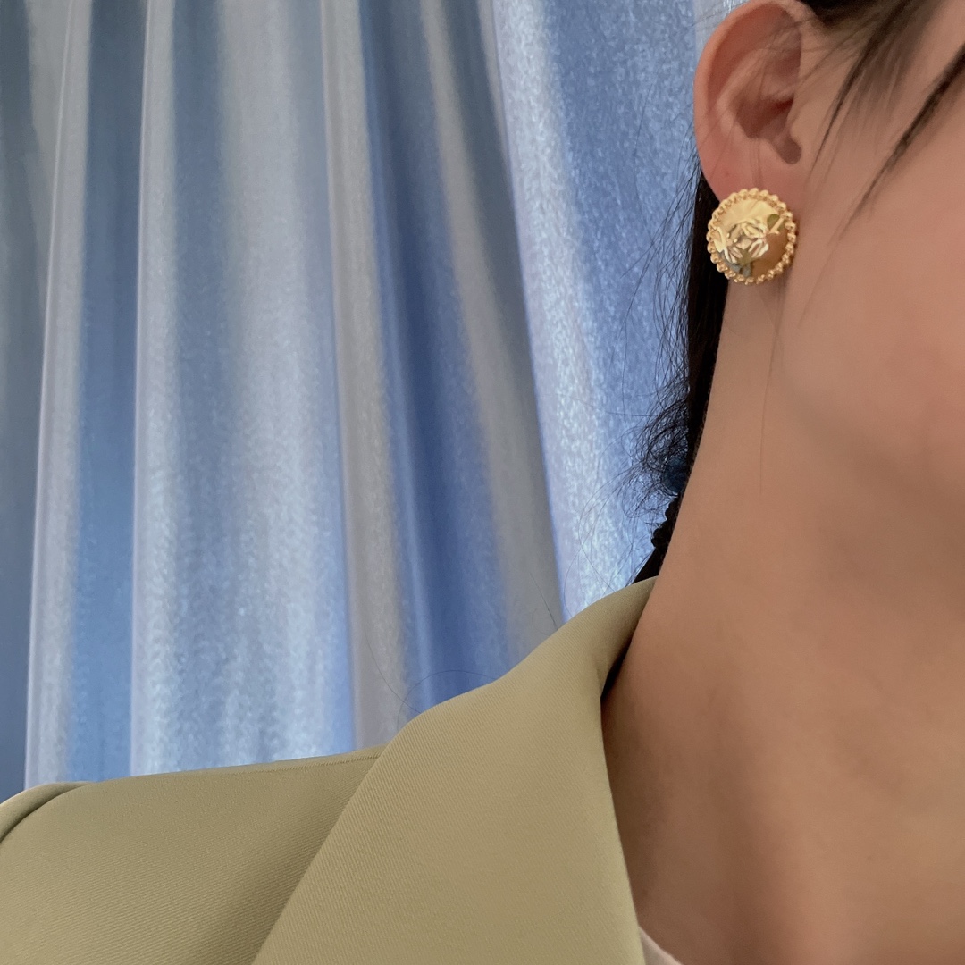 Celine earrings 耳环