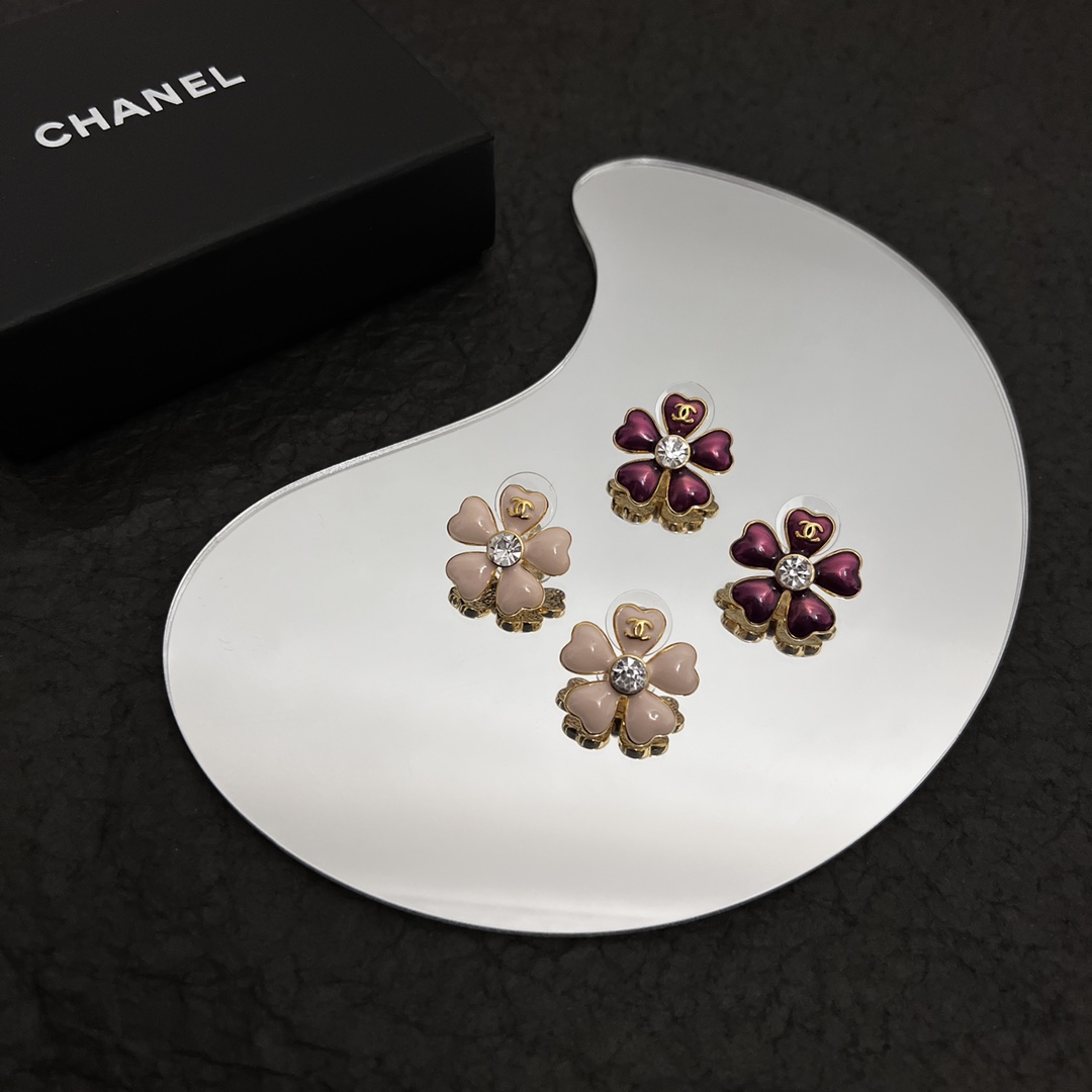 Chanel earrings 耳环