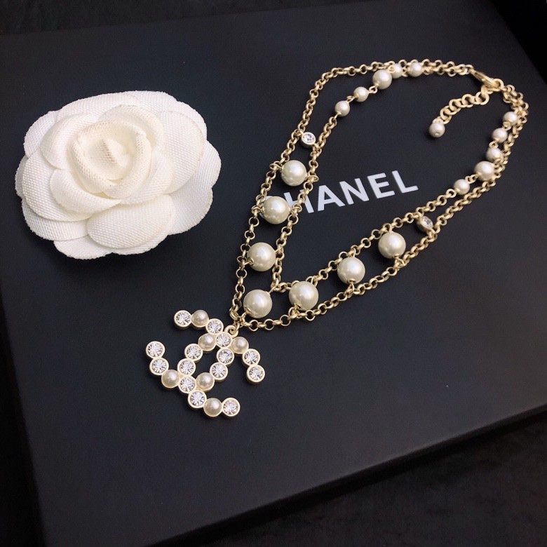 Chanel necklace 项链