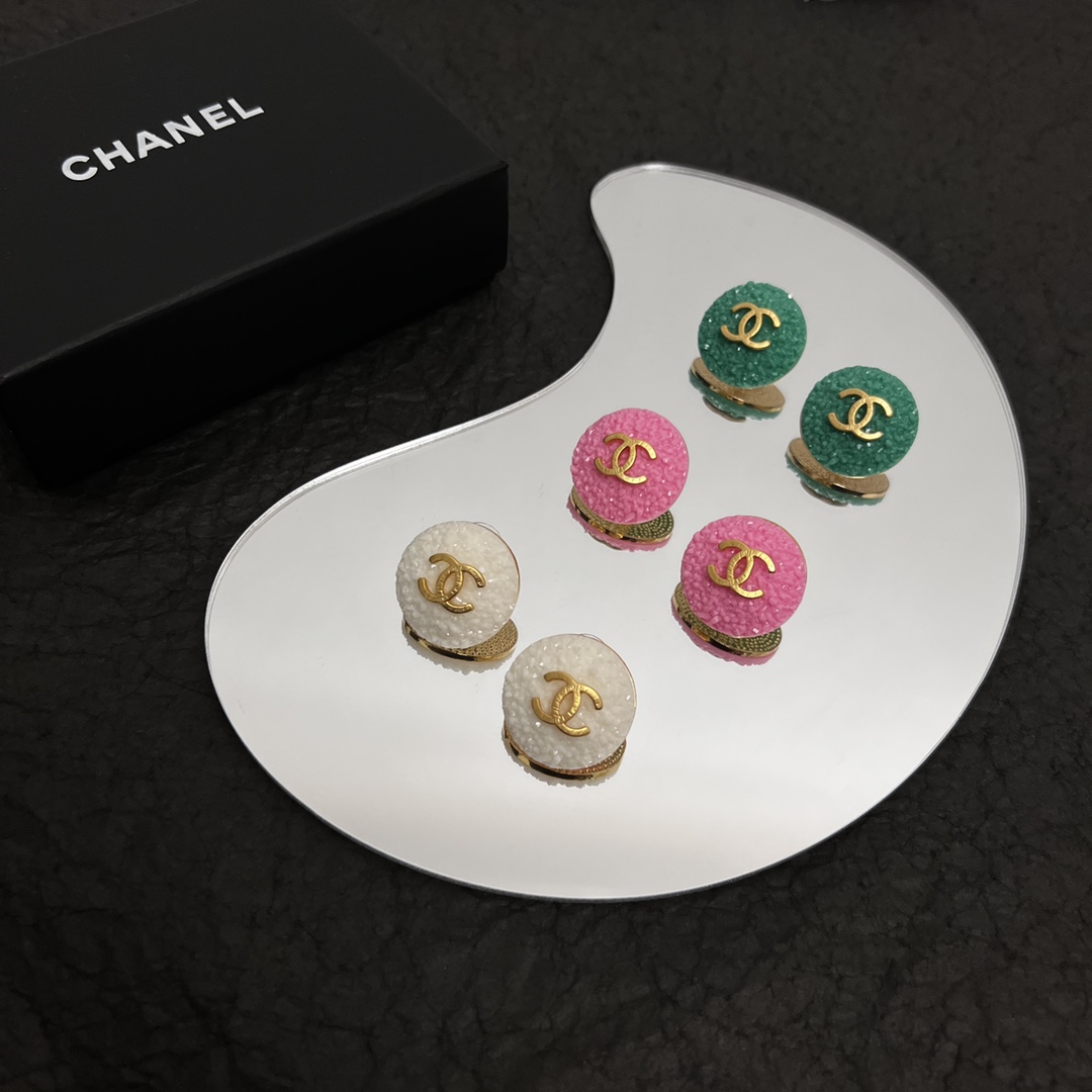 Chanel earrings 耳环