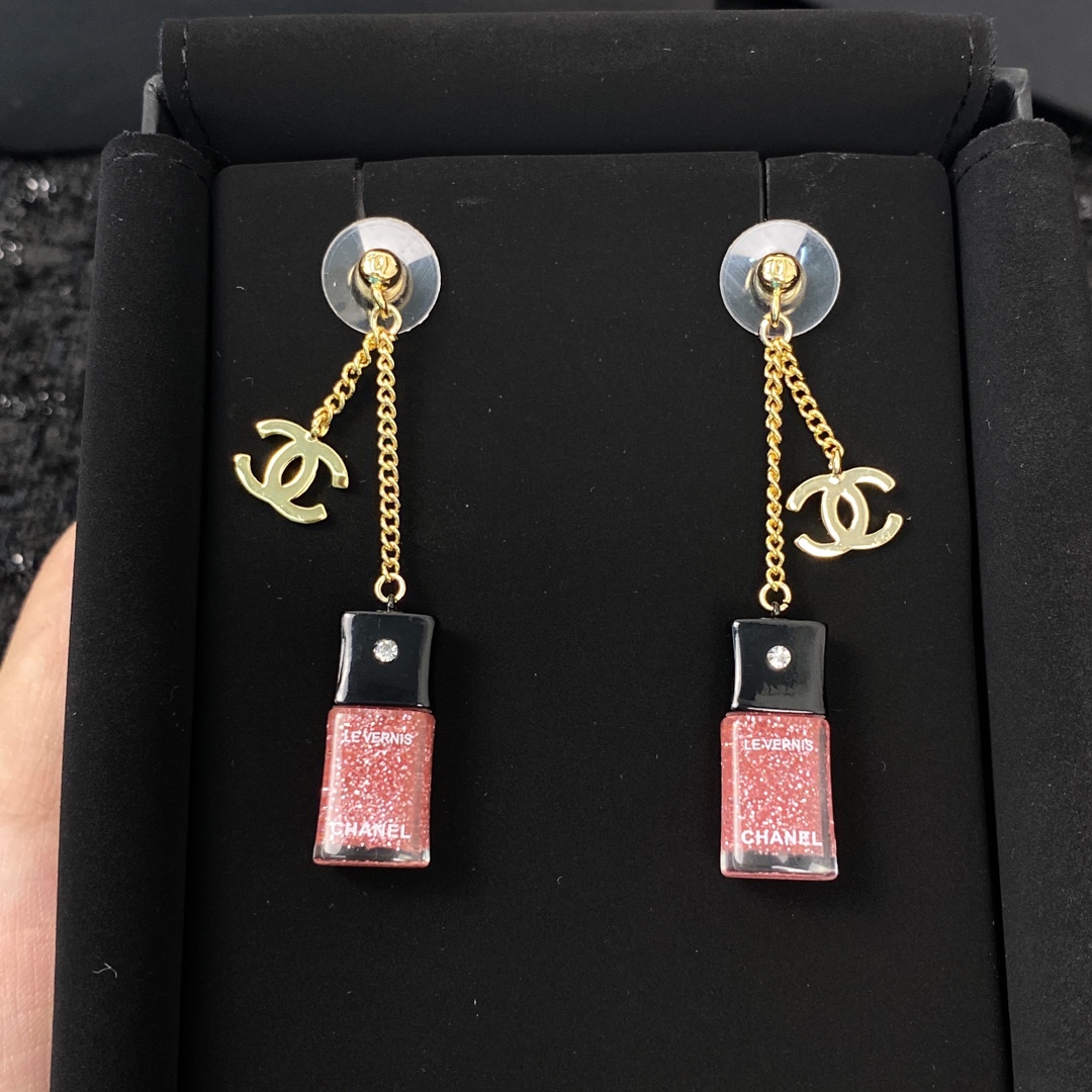 Chanel earrings 耳环