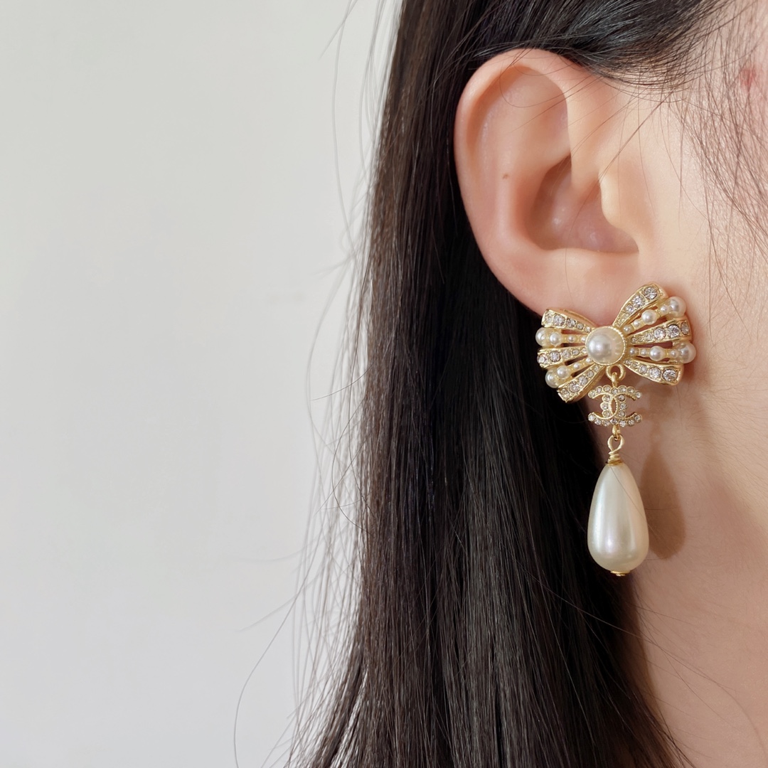 Chanel earrings 耳环