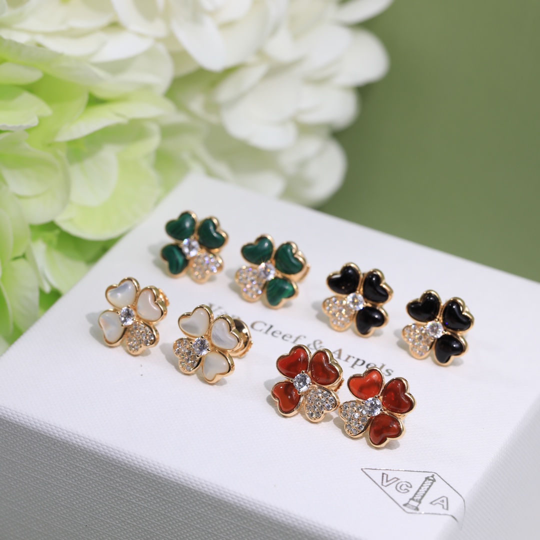 VCA earrings 耳环