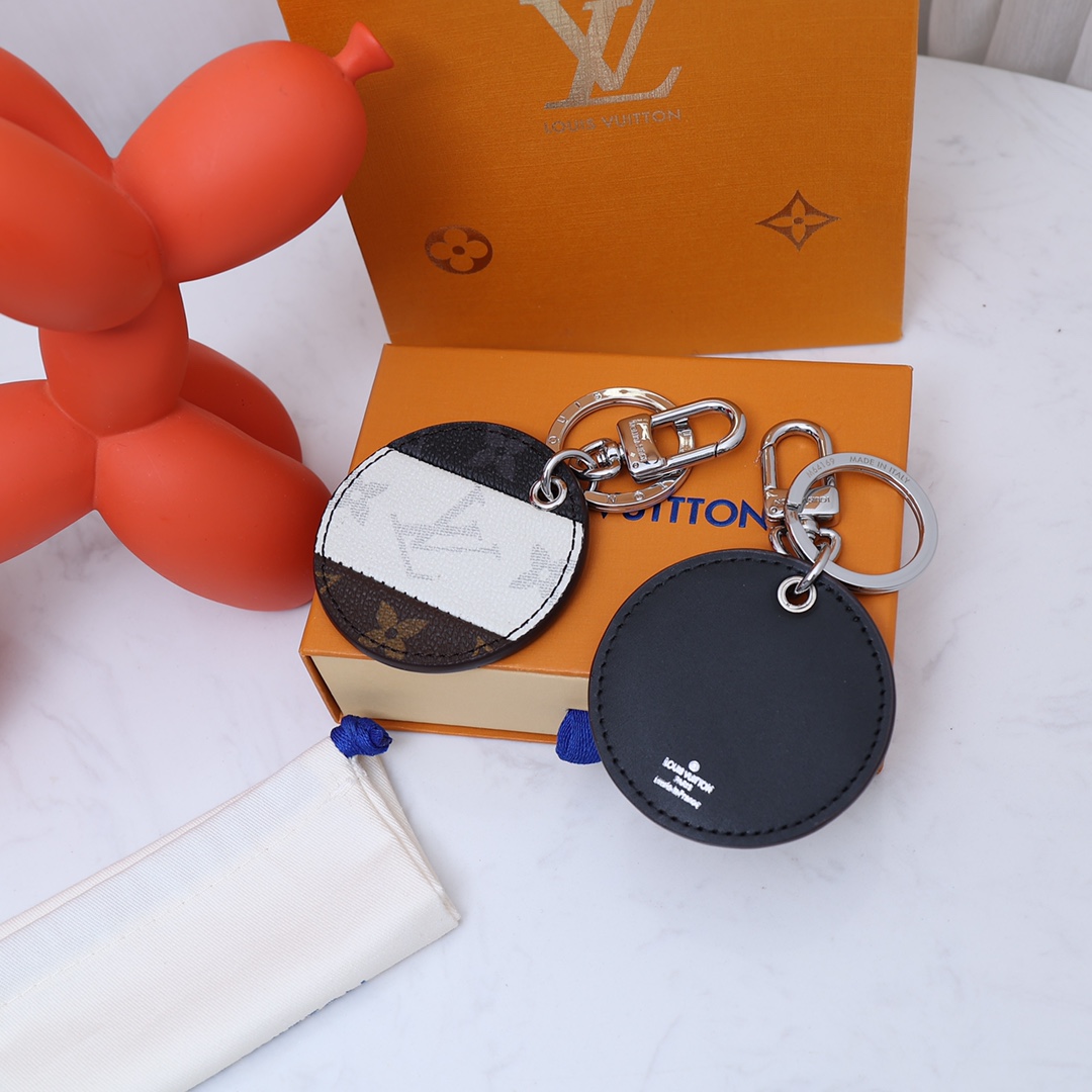 LV keychain 钥匙扣