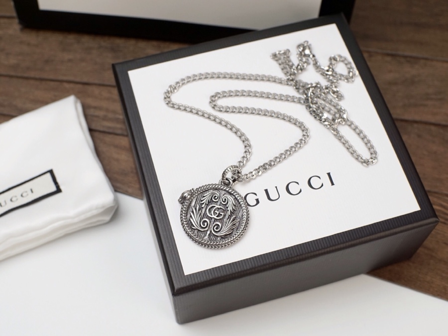 Gucci necklace 项链