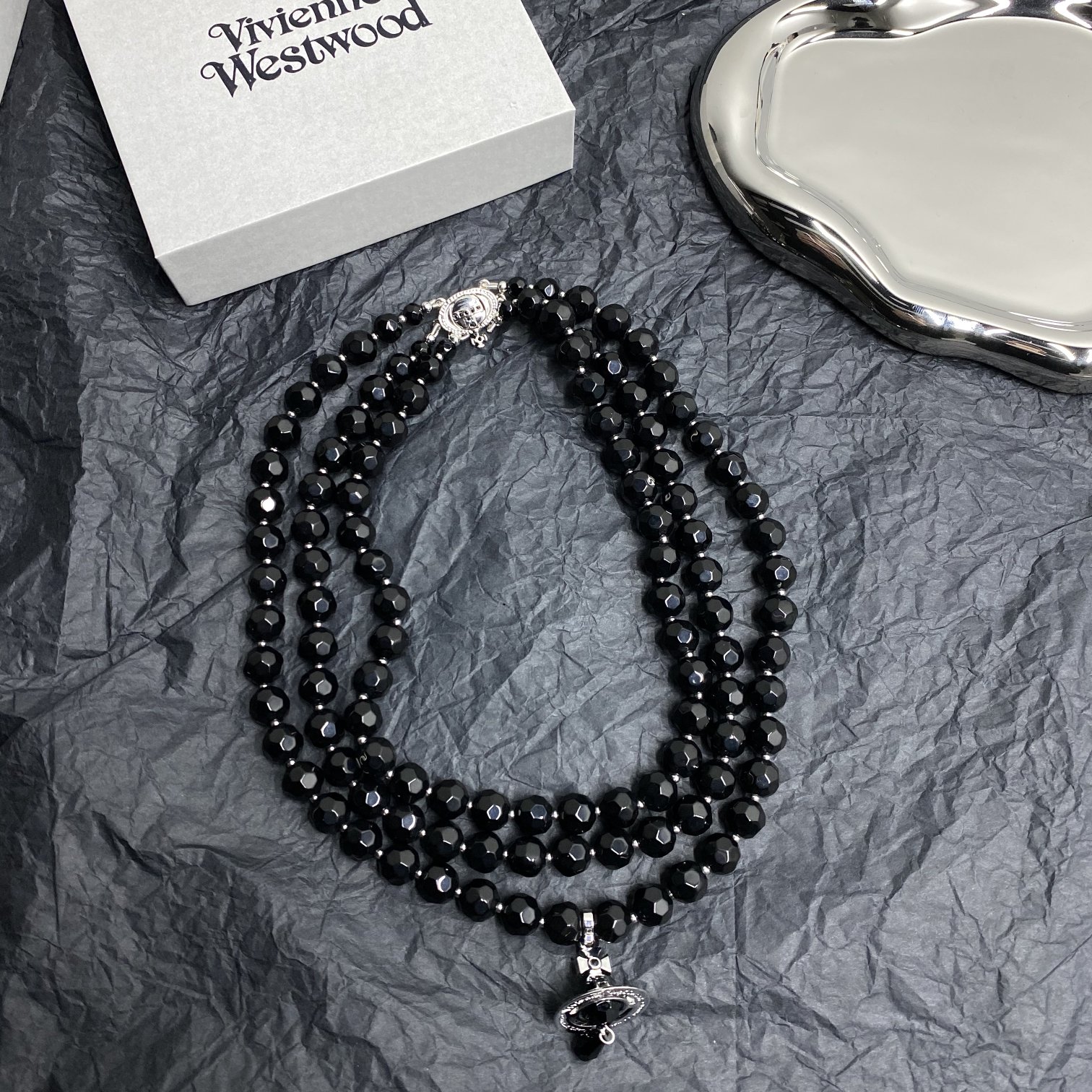 Vivienne Westwood necklace 项链