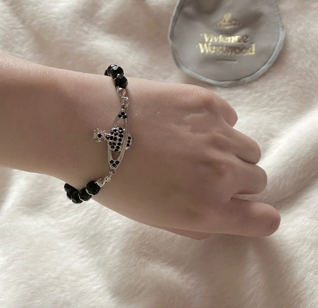 Vivienne Westwood bracelet 手链
