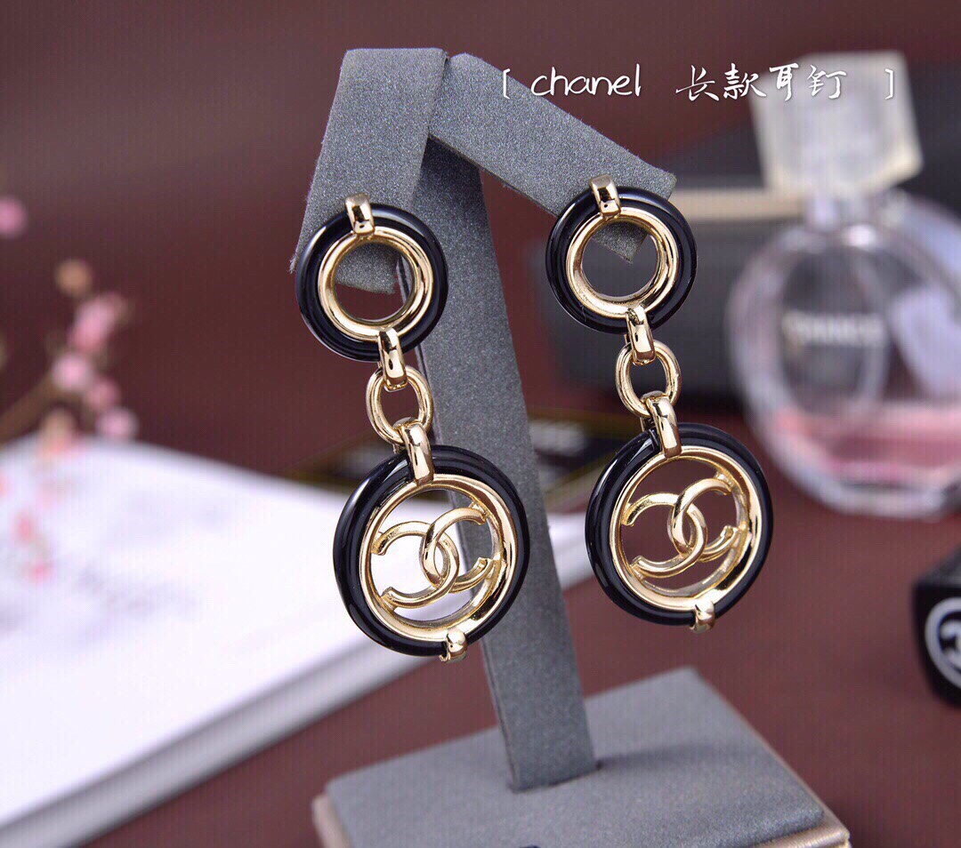 Chanel earrings 耳环
