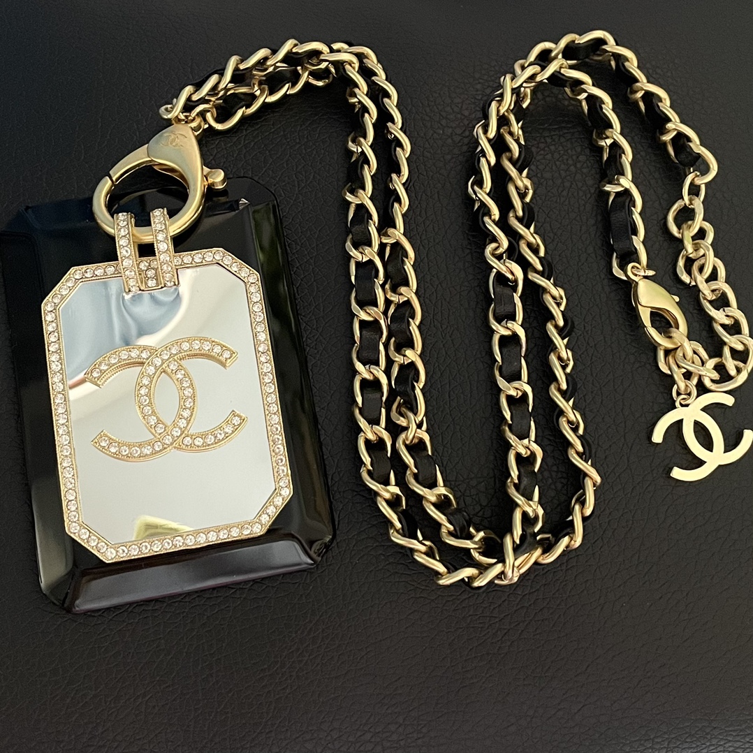 Chanel necklace 项链