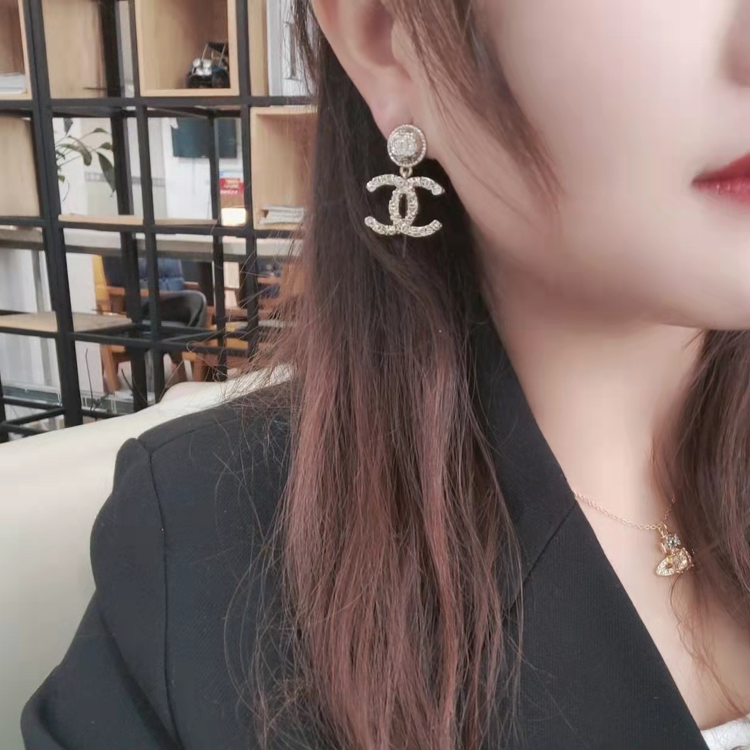 Chanel earrings 耳环