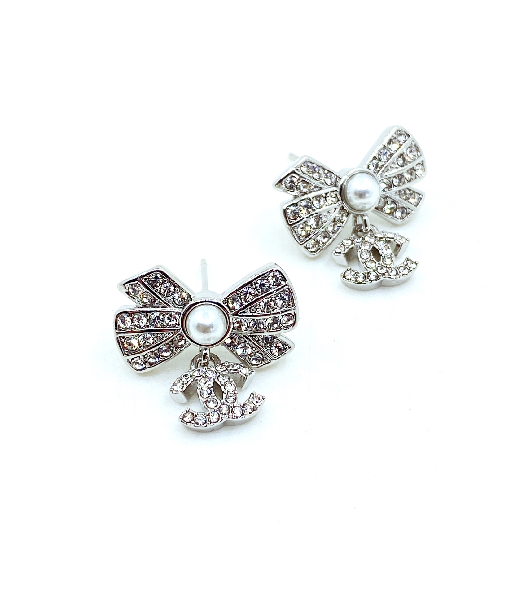 Chanel earrings 耳环