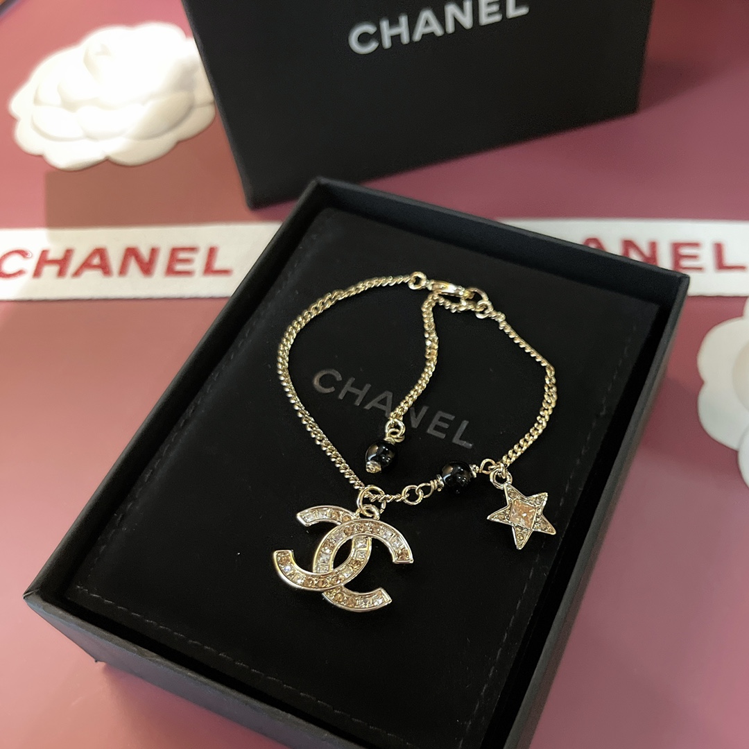 Chanel bracelet 手链