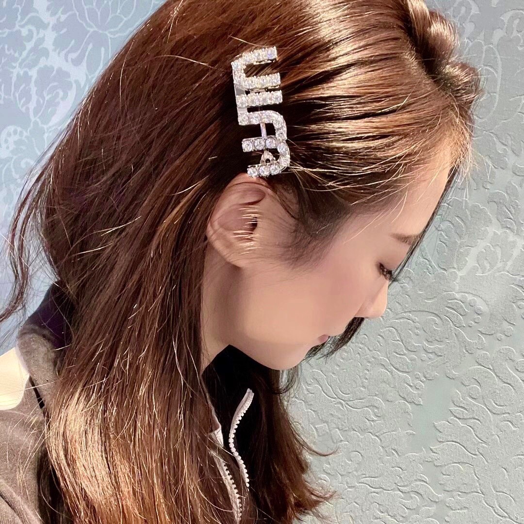 Miu Miu hairclip 发夹