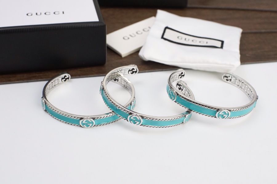 Gucci bangle 手镯