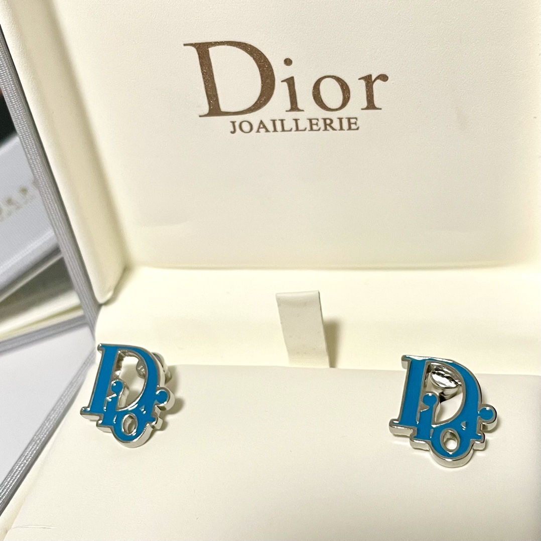 Dior earrings 耳环