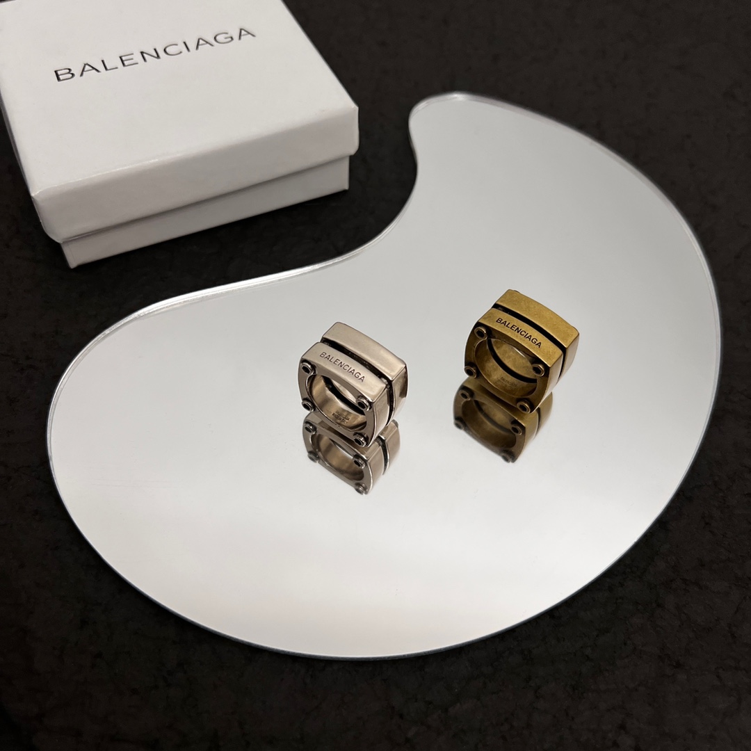 Balenciaga ring 戒指