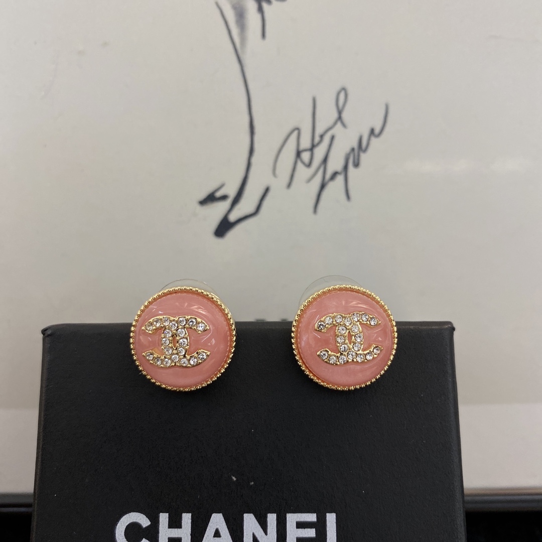 Chanel earrings 耳环