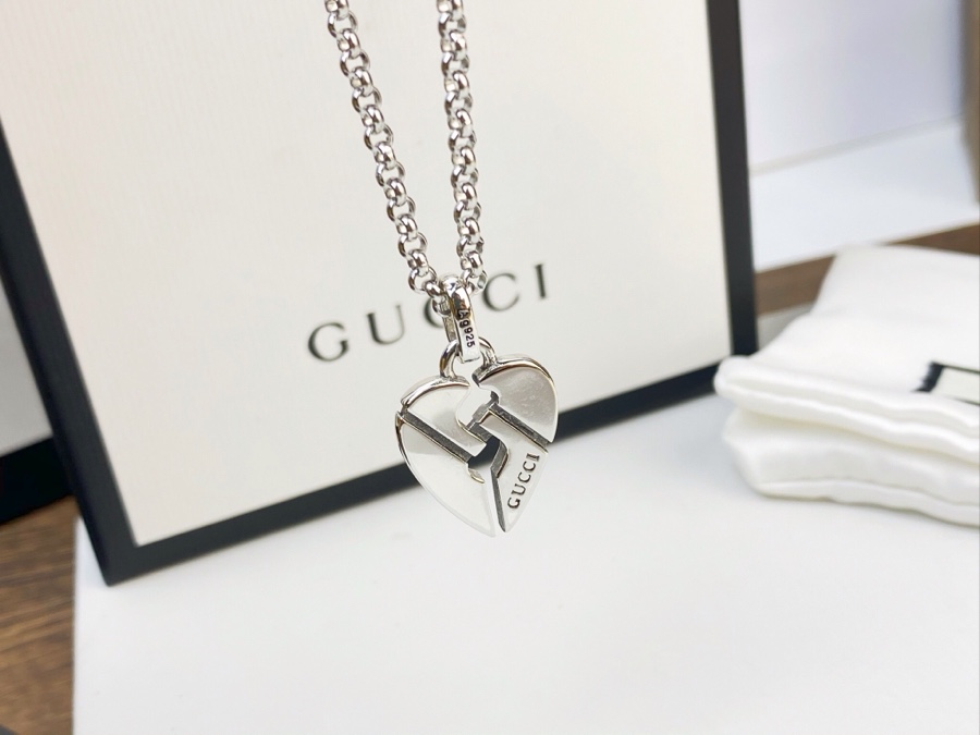 Gucci necklace – Fibo3Addict