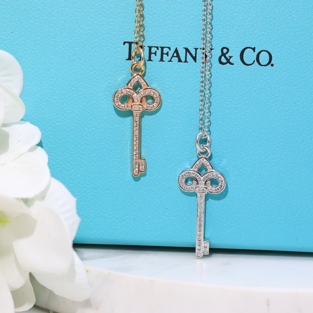 Tiffany & co necklace