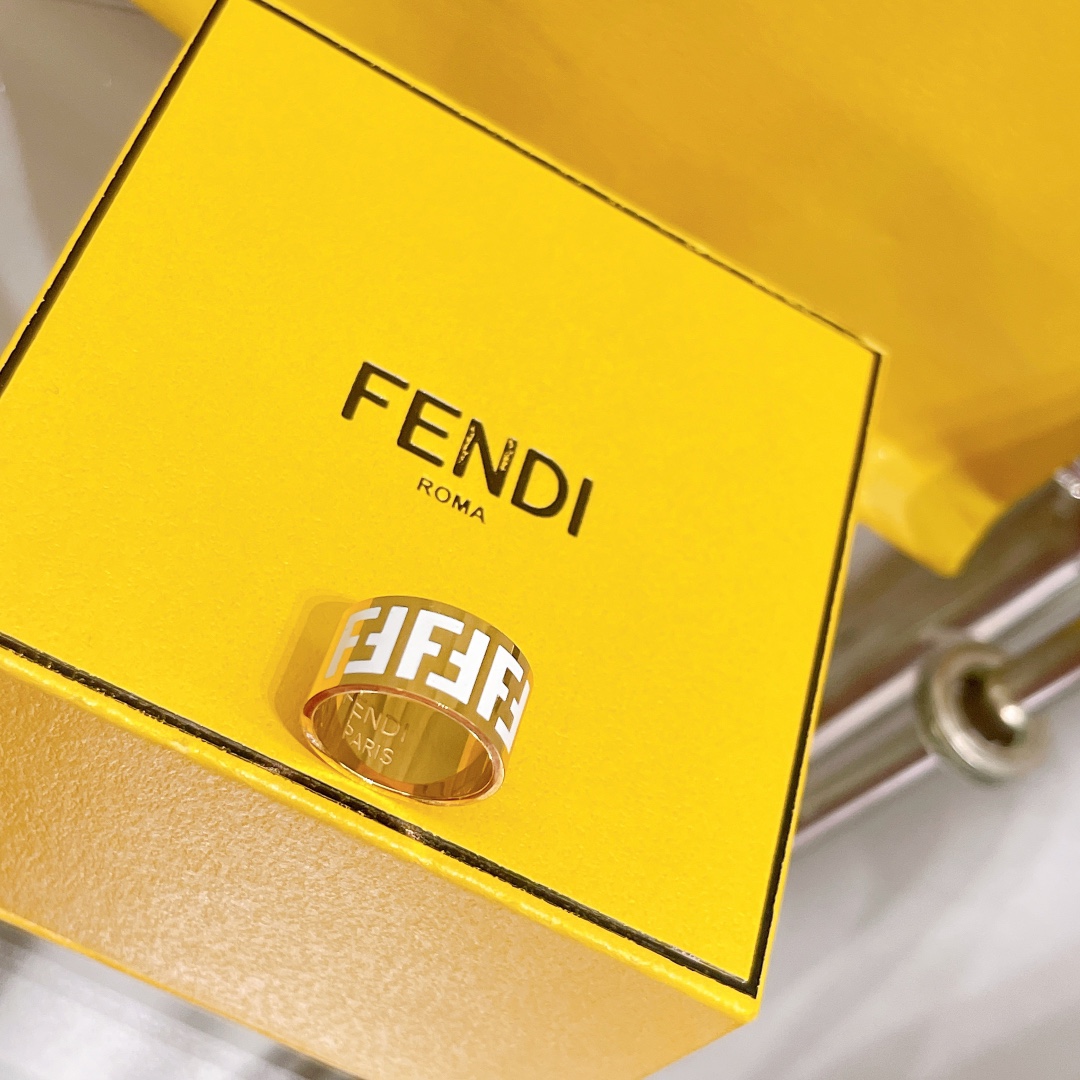 Fendi ring