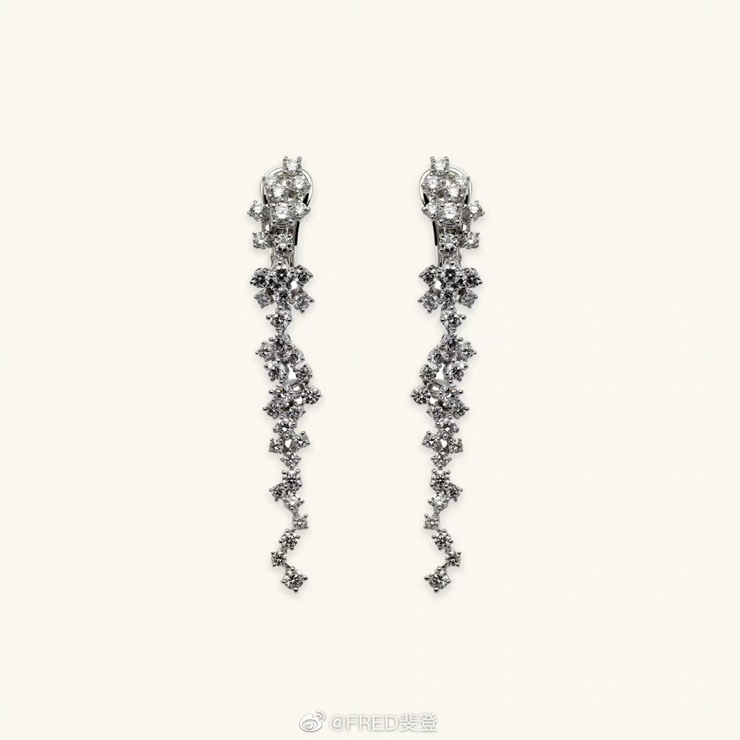 Fred earrings