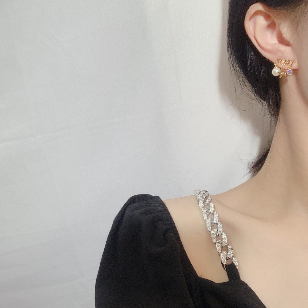 Dior ear cuff earrings