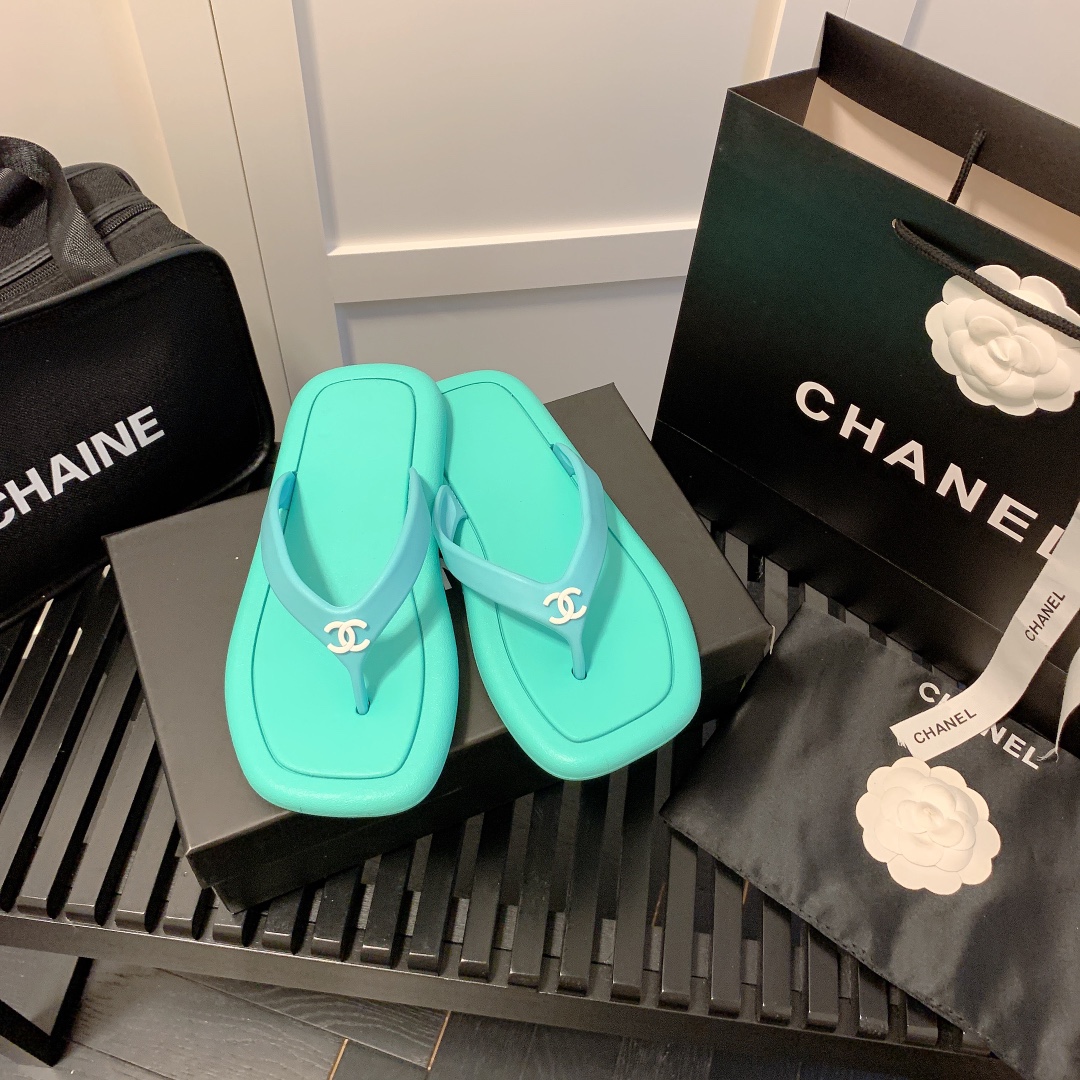 Chanel sandal