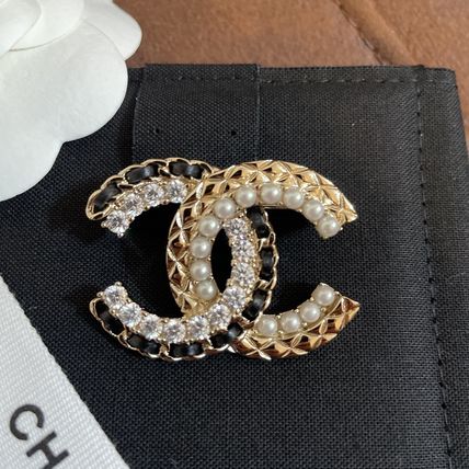 Chanel brooch pin