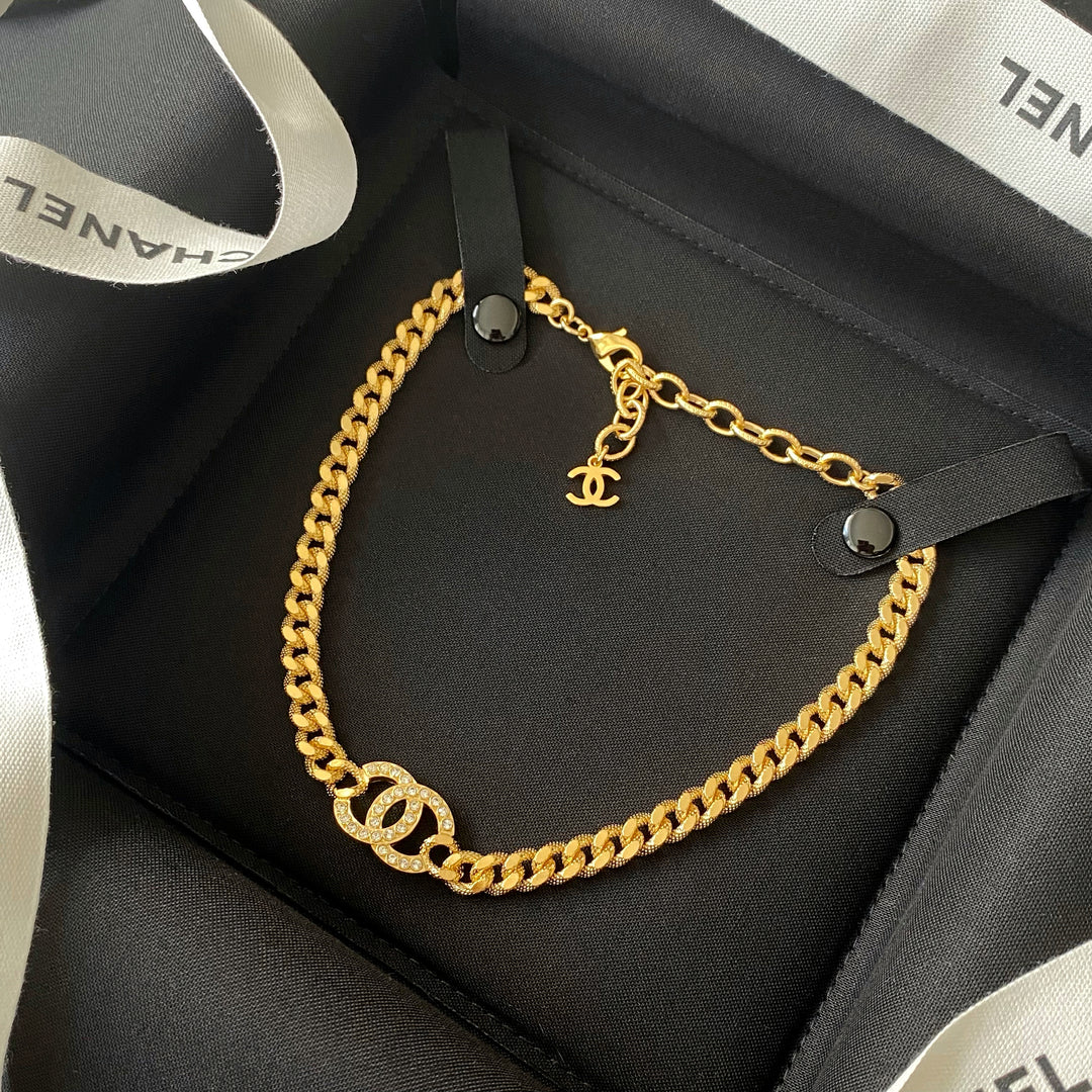 Chanel choker necklace
