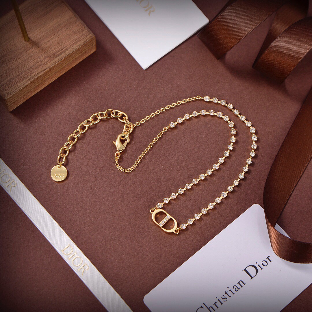 Dior necklace