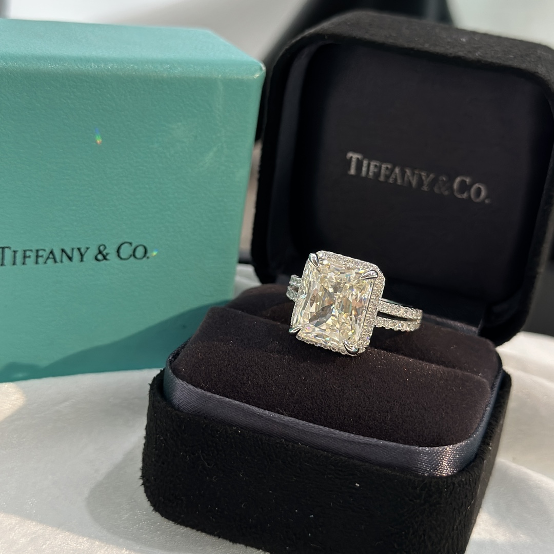 Tiffany & Co ring