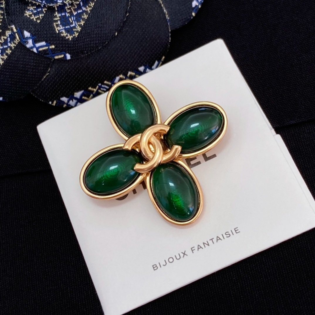 Chanel brooch & pin