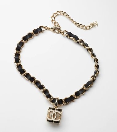 Chanel choker necklace