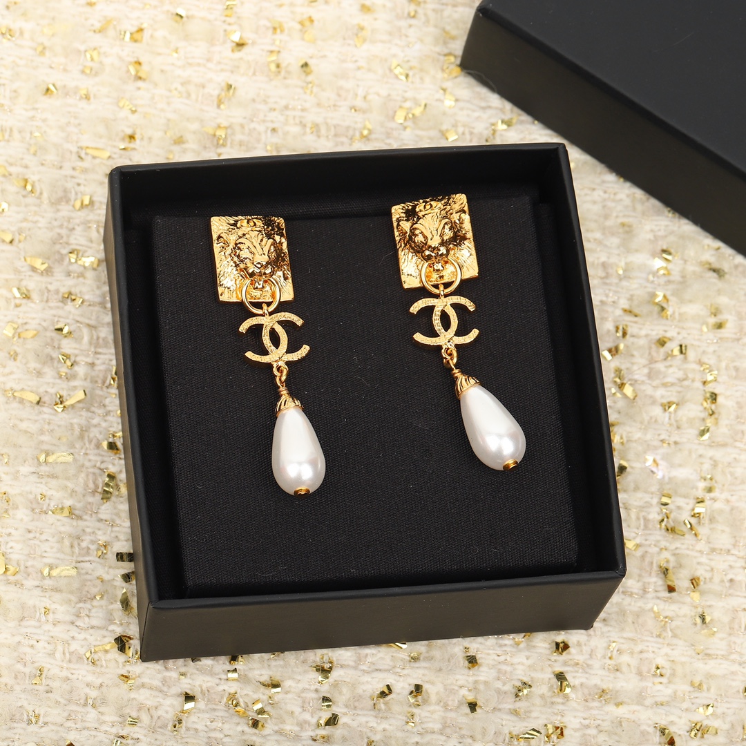Chanel earrings