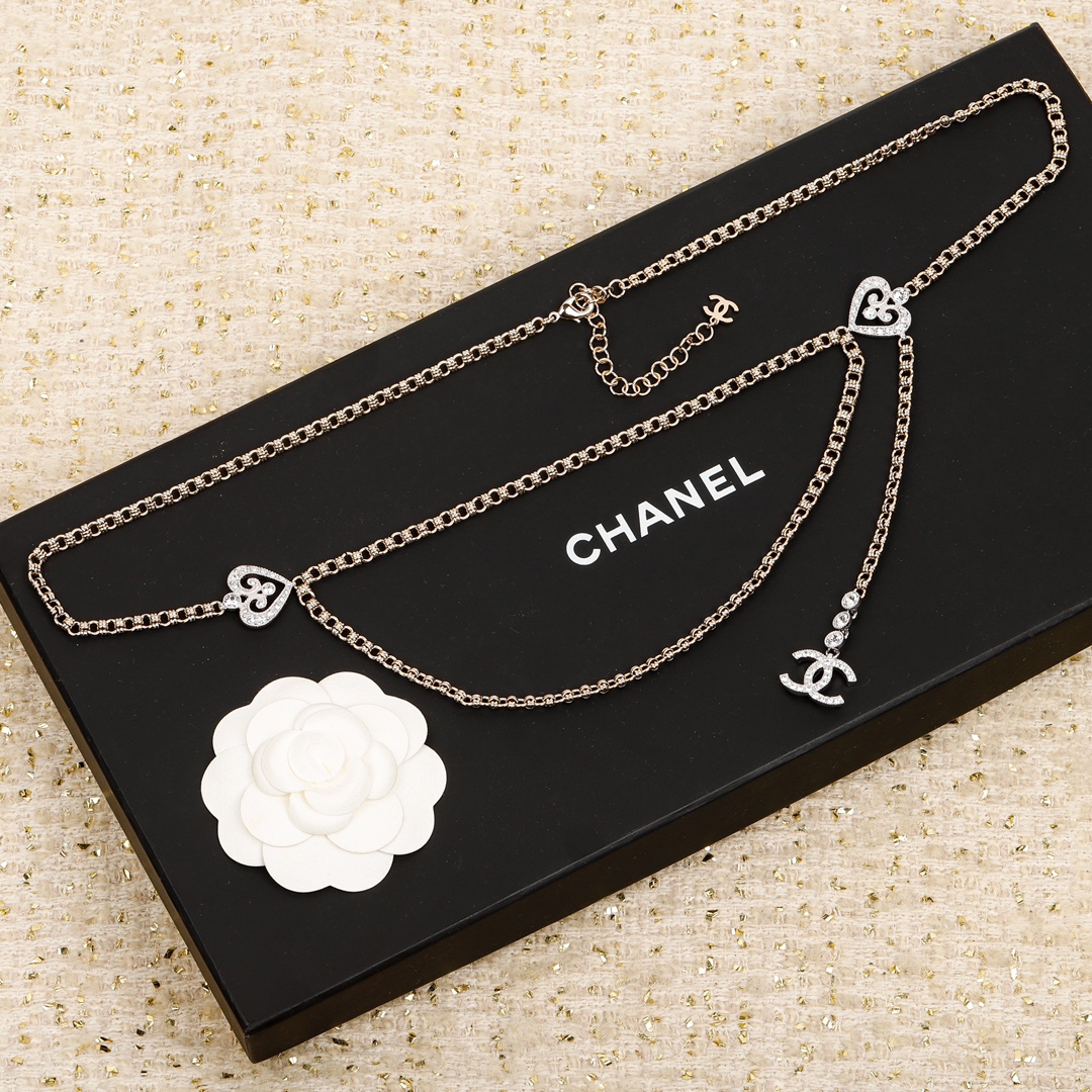 Chanel chain belt