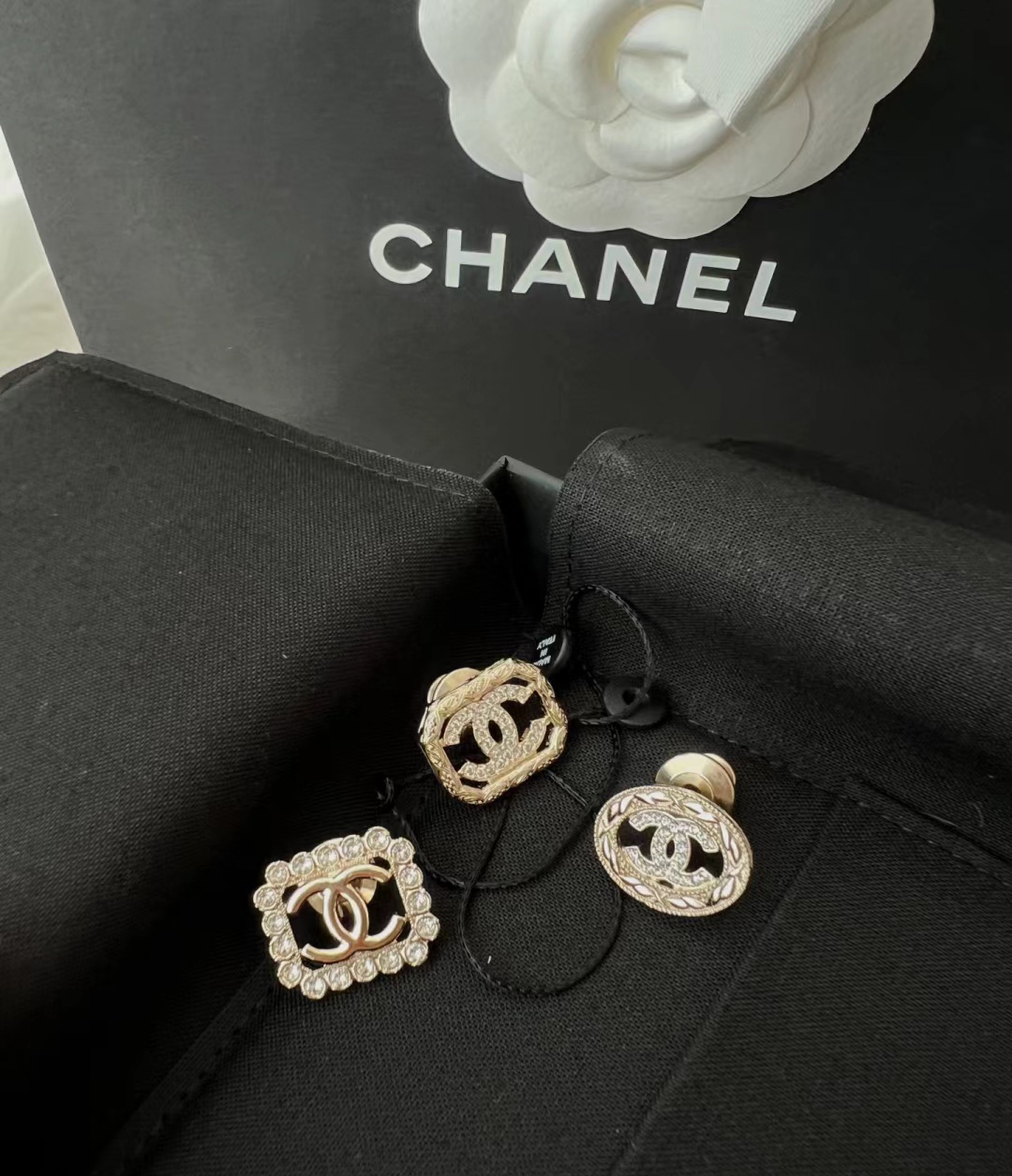 Chanel brooches & pins
