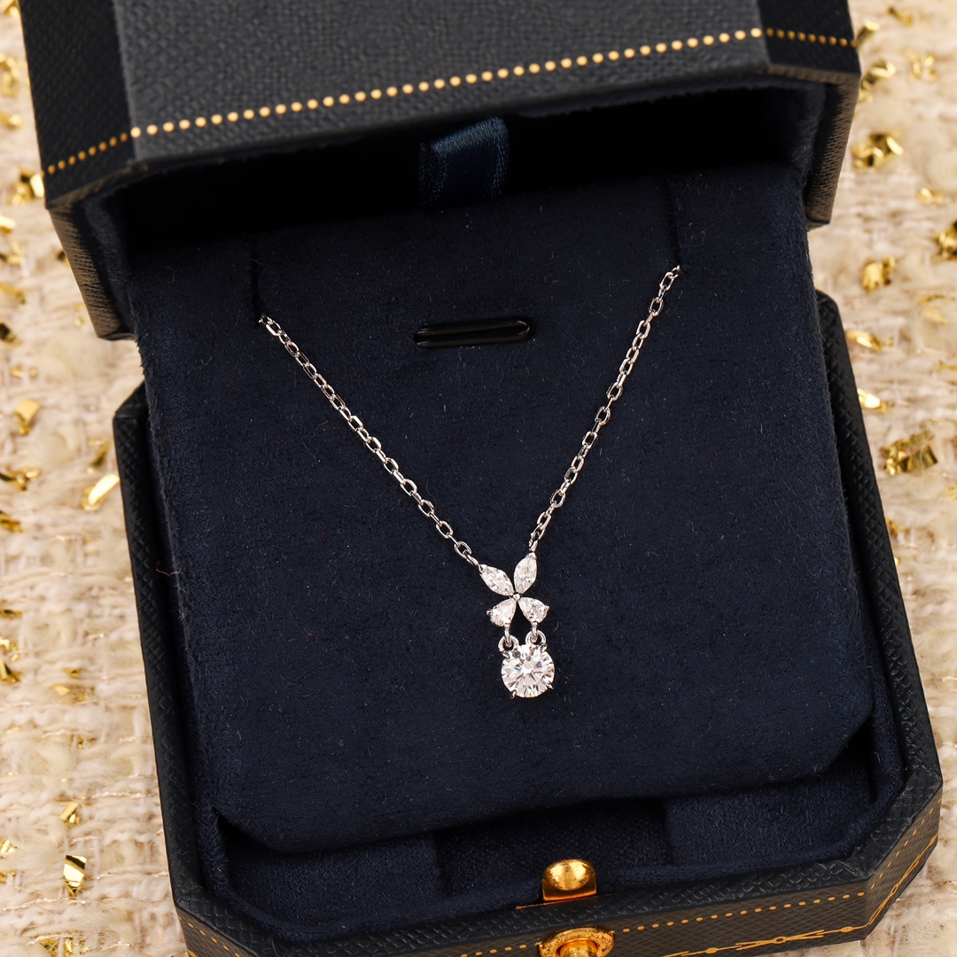 Graff Butterfly pave necklace