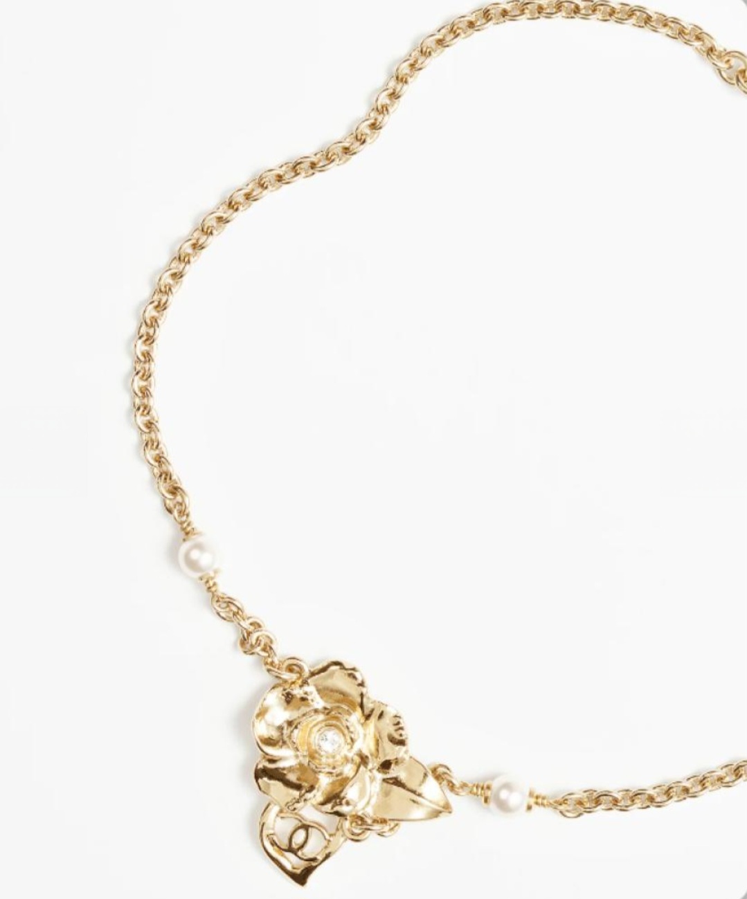 Chanel choker necklace